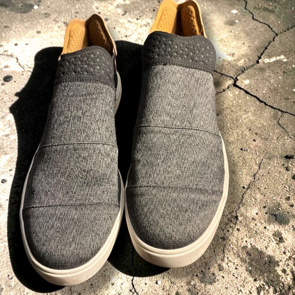Men's 10 PHARREL WILLIAMS X ADIDAS Grey, White, Brown Slip-On Sneaker Shoes EUC